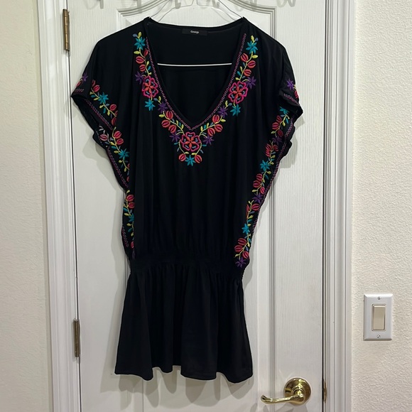 George Tops - Embroidered Tunic Top